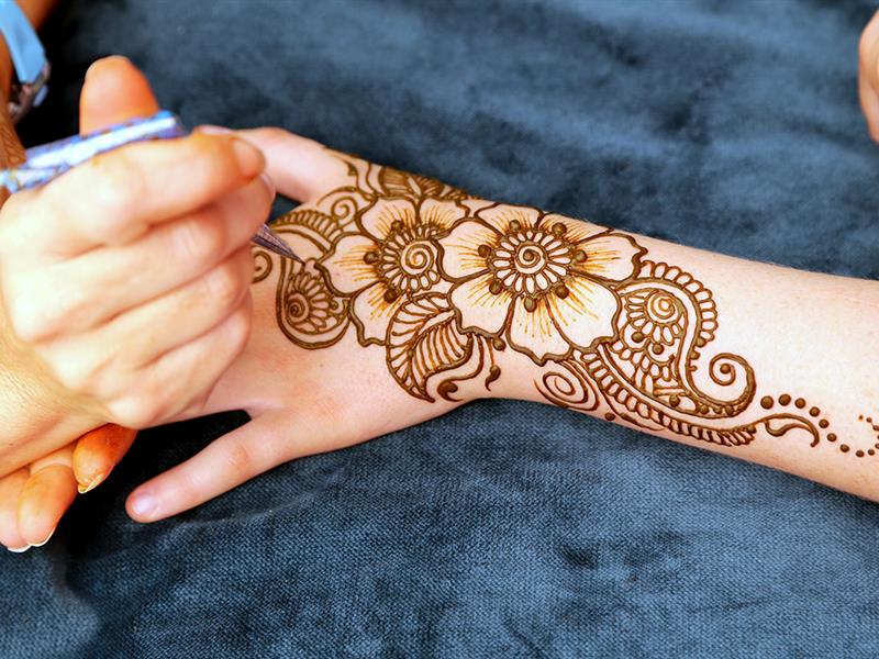 vẽ henna bao lâu thì phai 